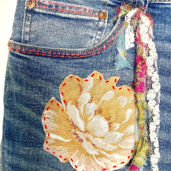 Reworked, upcycled Jeans/hand stitched jeans/boho jeans/reworked jeans/unique - Picture 7 of 9